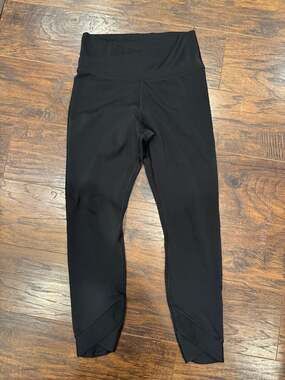 Nike Dri-FIT Yoga Wrap 7/8 Tights Black Scalloped Hem